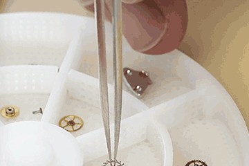 苏州卡地亚手表换电池价格